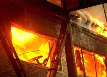 На территории рязанской психиатрической больницы сгорел хозблок