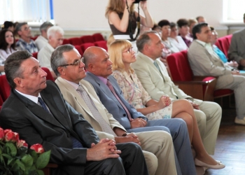 Руководители области и города поздравили сотрудников  Рязанского ГМУ